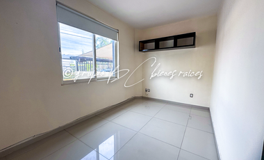 CASA EN RENTA  JARDIN REAL