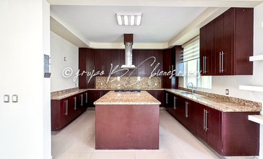 CASA EN RENTA  JARDIN REAL
