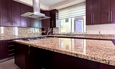 CASA EN RENTA  JARDIN REAL
