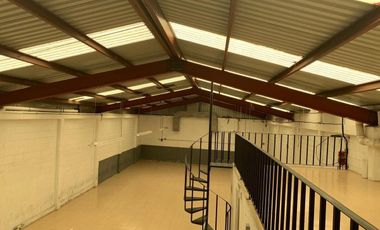 RENTA BODEGA DE 250M2 EN LA PARTE BAJA DE LAS AGUILAS