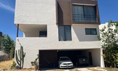 CASA EN RENTA EN LOMAS DEL MOLINO II, LEÓN GUANAJUATO