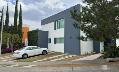 RESIDENCIA EN VENTA EN DIANA NATURA, ZAPOPAN