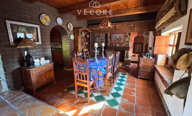 CASA EN VENTA EN EL CENTRO DE TAPALPA, JALISCO