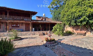 CASA EN VENTA EN EL CENTRO DE TAPALPA, JALISCO
