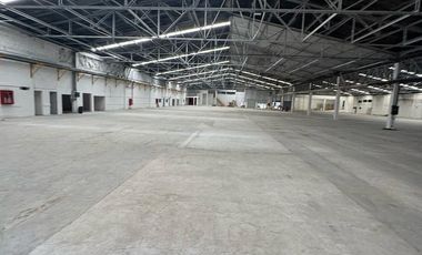 SE RENTA BODEGA INDUSTRIAL 9,600 M2 UBICADA EN EL TREBOL TEPOTZOTLÁN, MÉXICO.