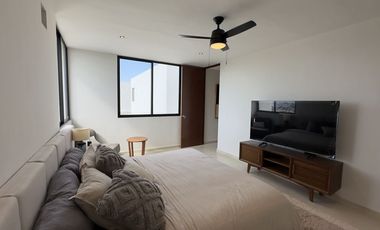 Casa en venta Nueva en privada, Amueblada y equipada en Conkal Yucatán