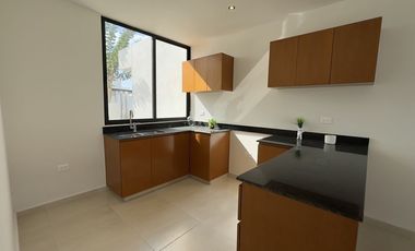 Casa en venta Nueva en privada, Amueblada y equipada en Conkal Yucatán