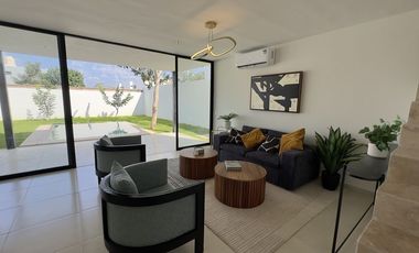 Casa en venta Nueva en privada, Amueblada y equipada en Conkal Yucatán