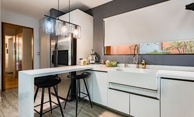 EN VENTA CASA CON SEGURIDAD EN BOSQUES DE LAS LOMAS