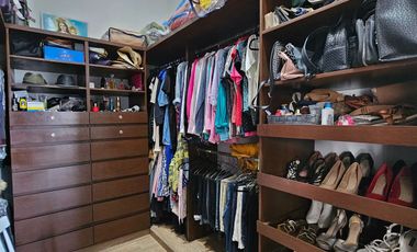 Entrega Inmediata| 3 recámaras| Alberca| Dentro de privada