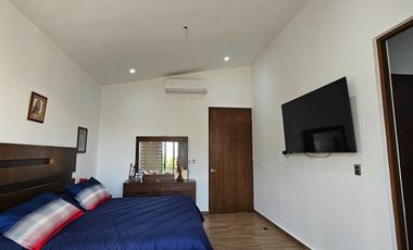 Entrega Inmediata| 3 recámaras| Alberca| Dentro de privada