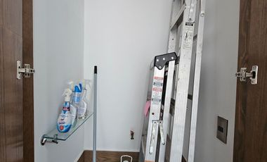 Entrega Inmediata| 3 recámaras| Alberca| Dentro de privada