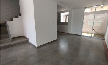 Mitad del Mundo , Casa en Venta, 134m2, 3 Habitaciones