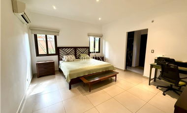 VENTA EN CASA EN SUNSET COAST - COSTA SUR (-10)
