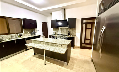 VENTA EN CASA EN SUNSET COAST - COSTA SUR (-10)