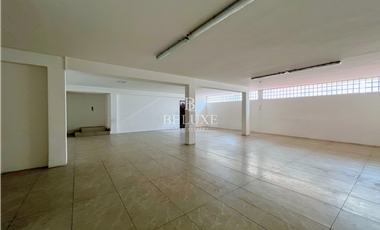 ALQUILER DE EDIFICIO COMPLETO O POR PLANTAS EN CALLE URUGUAY (8)