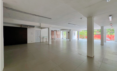 ALQUILER DE EDIFICIO COMPLETO O POR PLANTAS EN CALLE URUGUAY (8)