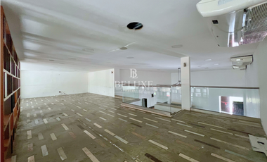 ALQUILER DE EDIFICIO COMPLETO O POR PLANTAS EN CALLE URUGUAY (8)