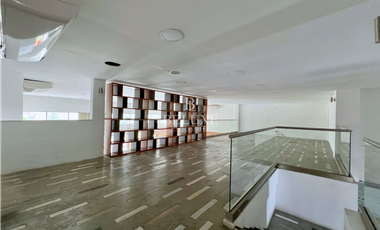 ALQUILER DE EDIFICIO COMPLETO O POR PLANTAS EN CALLE URUGUAY (8)