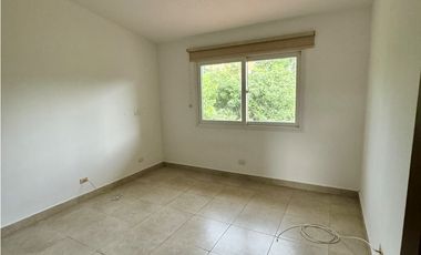 Casa en venta en PH Tucan Country Club- Ancon (AB)