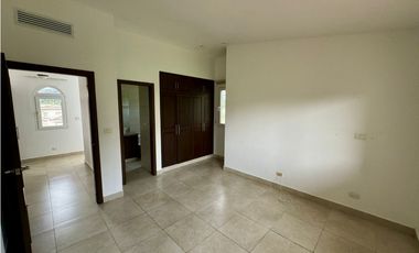 Casa en venta en PH Tucan Country Club- Ancon (AB)
