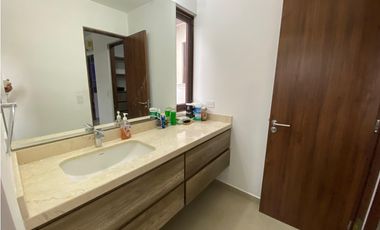 BRISAS DEL GOLF / PH GARDENIAS / 248M2 / 3 HABITACIONES