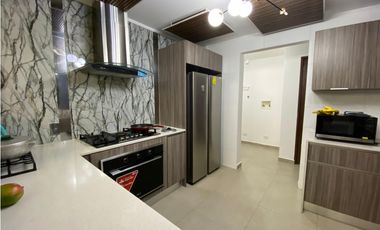 BRISAS DEL GOLF / PH GARDENIAS / 248M2 / 3 HABITACIONES