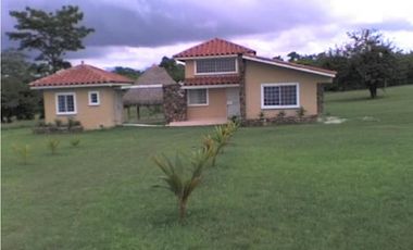 Venta de Terreno en Punta Barco - Complejo privado 