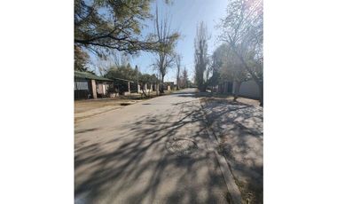VENTA DE LOTE CON EXCELENTE UBICACIÓN EN JESÚS NAZARENO- GUAYMALLÉN