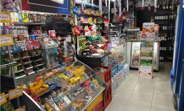 Fondo de comercio, vende! exc zona Cerro de las Rosas Cel.354169----