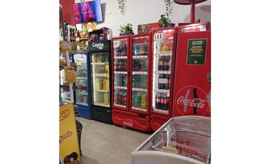 Fondo de comercio, vende! exc zona Cerro de las Rosas Cel.354169----