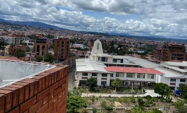 PENTHOUSE DE VENTA SECTOR COLEGIO BILINGUE, CUENCA