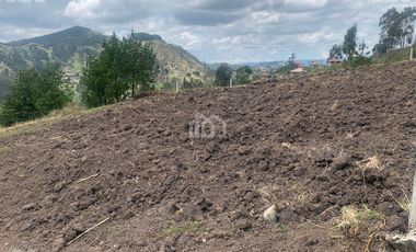 TERRENO EN   VENTA  SECTOR TURI EN CUENCA