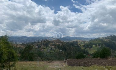 TERRENO EN   VENTA  SECTOR TURI EN CUENCA