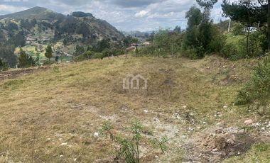 TERRENO EN   VENTA  SECTOR TURI EN CUENCA