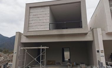 Casa en venta en Santiago N.L. zona Los Rodriguez