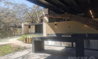 Casa en venta en Nuevo Santiago, Fraccionamiento cerca de Cielo Mágico y SMP.