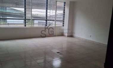 Edificio Comercial en Venta en Naucalpan de Juárez