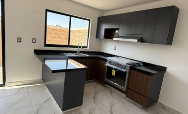 Arzua Residencial CASA NUEVA RENTA  Loreto, Lucerna, Viñedos