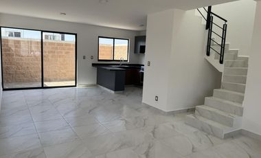 Arzua Residencial CASA NUEVA RENTA  Loreto, Lucerna, Viñedos