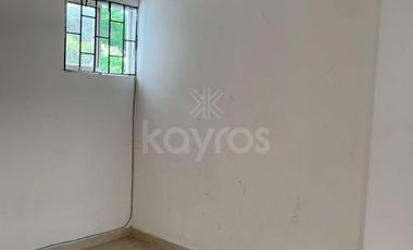 Apartamento en 2do Piso: 2 habitaciones, zona de labores y Alta Valorización