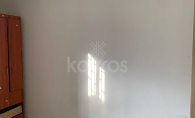 Apartamento en 2do Piso: 2 habitaciones, zona de labores y Alta Valorización