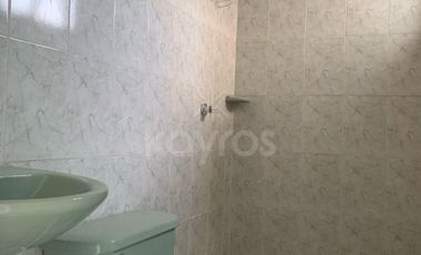 Apartamento en 2do Piso: 2 habitaciones, zona de labores y Alta Valorización