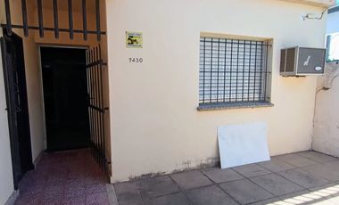 CASA CON PATIO GUADALUPE OESTE