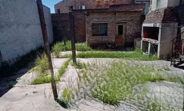CASA CON PATIO GUADALUPE OESTE