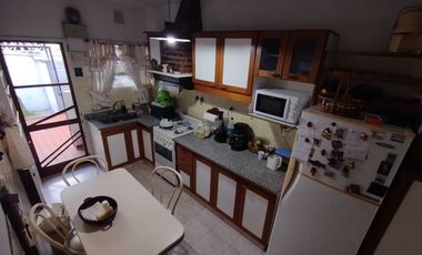 Casa en alquiler en Castelar Norte
