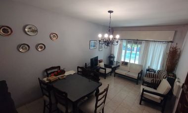 Casa en alquiler en Castelar Norte