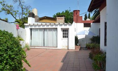 CASA 5 AMB VENTA CLAYPOLE CON QUINCHO Y COCHERA