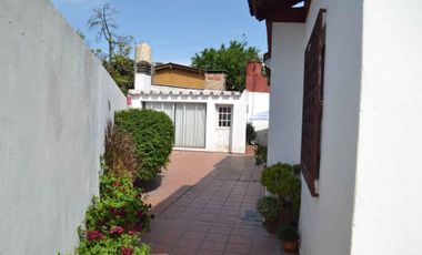 CASA 5 AMB VENTA CLAYPOLE CON QUINCHO Y COCHERA