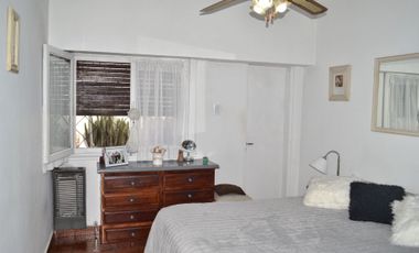 CASA 5 AMB VENTA CLAYPOLE CON QUINCHO Y COCHERA